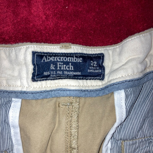 Abercrombie and Fitch men’s 32 waist khaki shorts - Picture 6 of 6